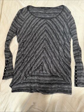 White House Black Market Black & White Striped Long-Sleeve Scoop Neck Top